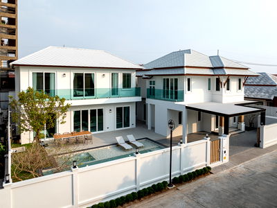 บ้านเดี่ยว ชลบุรี : 7 Bedroom Pool View Villa for sale in East Pattaya