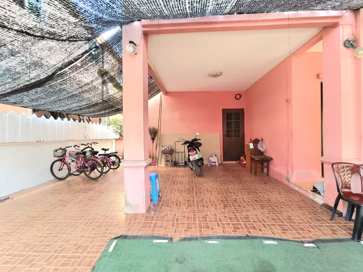 รูป ขายบ้านเดี่ยว เต็มสิริ 1 มิตรไมตรี 12 | พื้นที่ใช้สอยเยอะ จัดสวนข้างบ้านได้ - รูปที่ 3/9