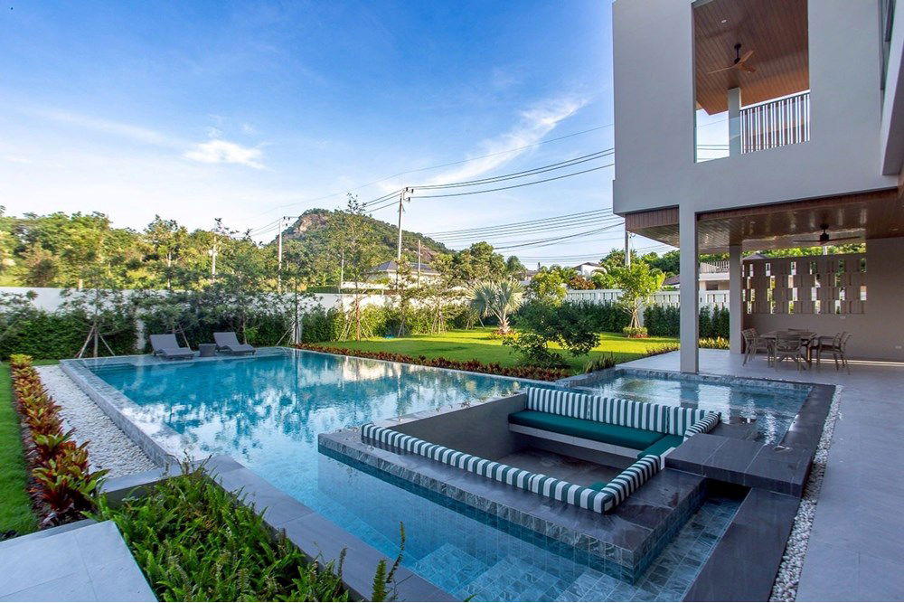 รูป [920241013-70] "วิลล่าหรูฮินเล็กไฟ หัวหิน พร้อมขายทันที" - รูปที่ 62/71