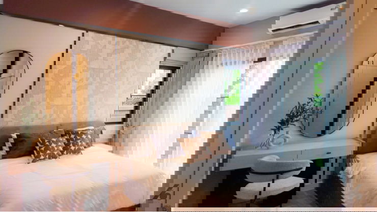 picture ðĄ Brand New Luxury Detached House | Setthasiri BangnaâSuvarnabhumi âĻ Spacious living area ðĨ Fully furnished | EV Charger + Solar Roof - 2/13