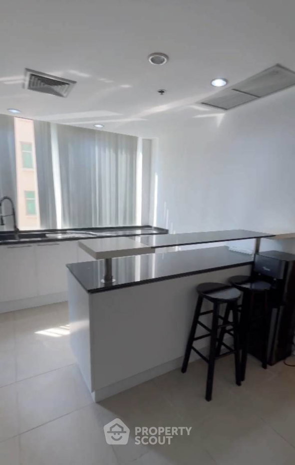 รูป คอนโด 3-ห้องนอน ที่ หลังสวน วิลล์ คอนโดมิเนียม ใกล้ BTS ราชดำริ (ID 2597419) - รูปที่ 12/31