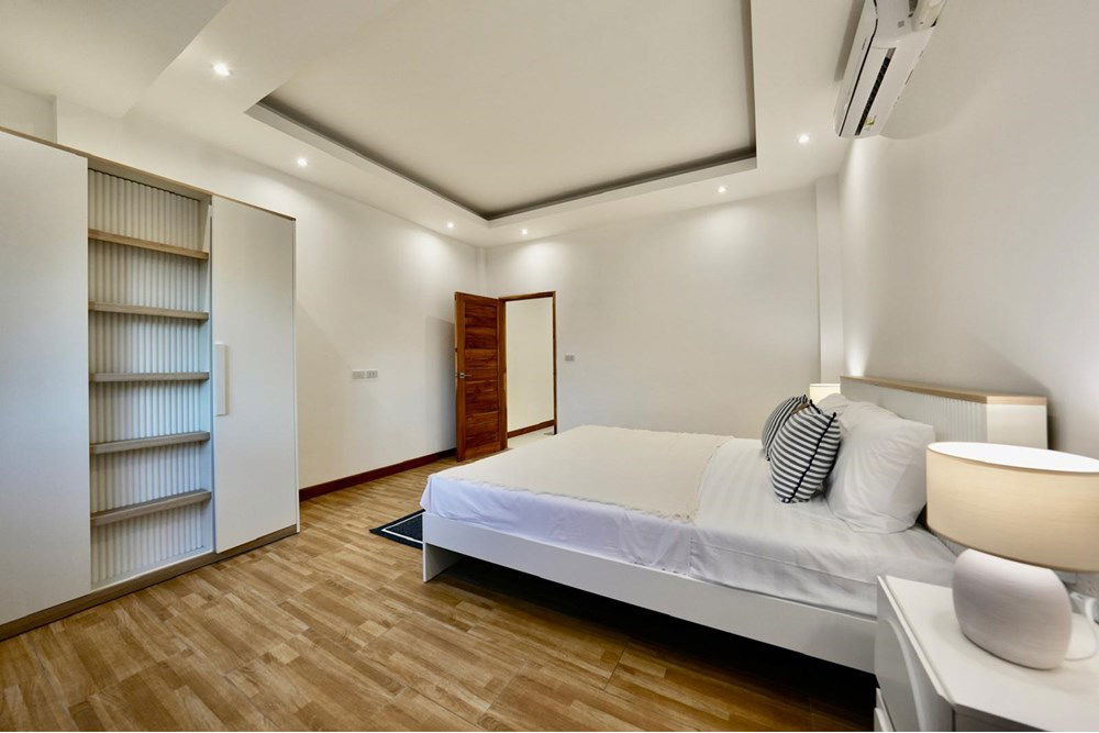 รูป [920061011-13] ทาวน์เฮาส์ 2 ห้องนอนสุดน่ารัก - เพียงไม่กี่ก้าวจากหมู่บ้านชาวประมง! - รูปที่ 1/24