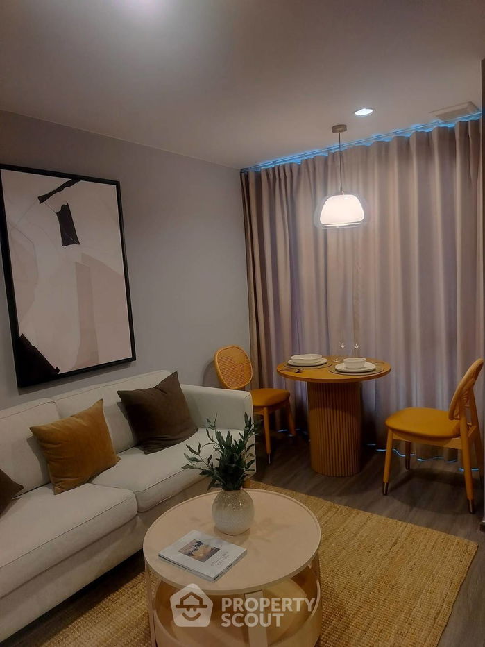 picture 1-BR Condo at Ideo Mobi Sukhumvit 40 near BTS Ekkamai (ID 2596485) - 2/8