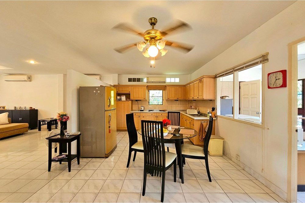 รูป [920601001-914] ขายวิลล่าส่วนตัวขนาดใหญ่ 3 ห้องนอน 3 ห้องน้ำ ในหัวหิน ซอย 6 - รูปที่ 23/38