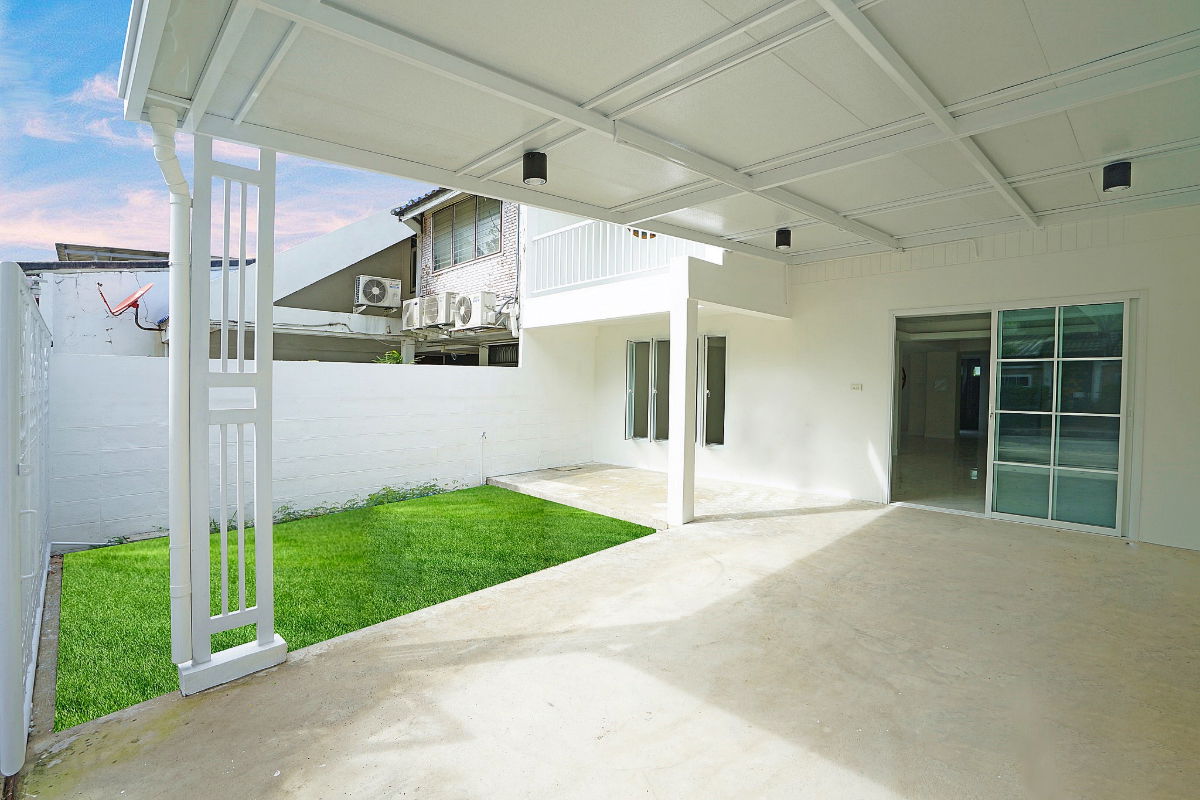 รูป บ้านสวย ทำเลดี หมู่บ้านสุดจิตต์นิเวศน์ ท่าข้าม พระราม 2 ทาวน์เฮ้าส์ 3 ห้องนอน รีโนเวทใหม่ ใกล้เซ็นทรัล พระราม 2 - รูปที่ 3/25