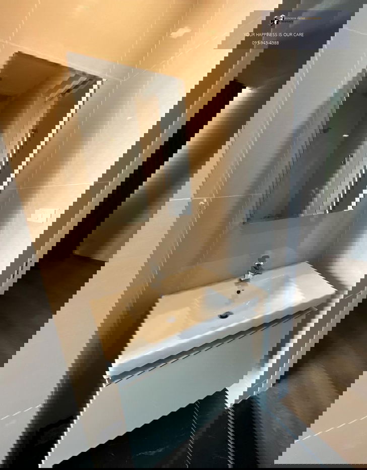 picture Park Origin Phrom Phong | ð Near BTS Phrom Phong #2025072911125 #FC - 9/10