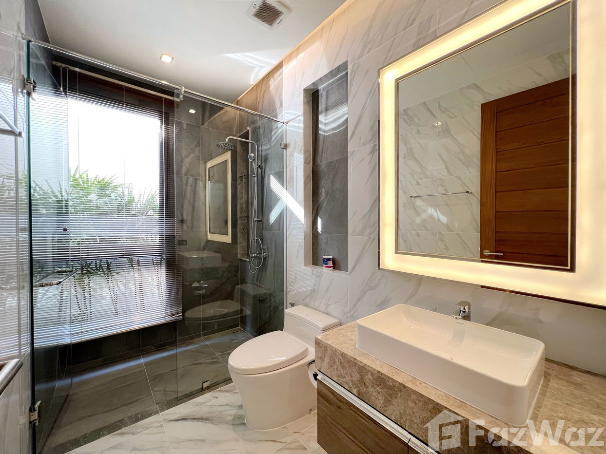 picture Brand New 4 bedroom villa in Bangtao 1379240 - 21/35