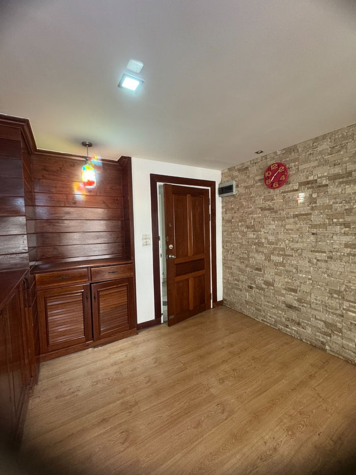 รูป 🎈#OL2305_285🎈💥ด่วน💥ว่างชัวร์ รีบคลิก ก่อนหลุดมือ‼️ 𝗙𝗼𝗿 𝗥𝗲𝗻𝘁1️⃣9️⃣ k.🔥🔥#ใกล้ARLรามคำแหง โครงการ :พรีเมียร์ เพลส พระราม 9🌻เลี้ยงสัตว์ได้🐶 - รูปที่ 5/6