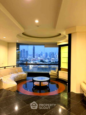 Condos for rent Assumption Convent Silom School : 3-BR Condo at River House Condominium near MRT Hua Lamphong (ID 2588948)