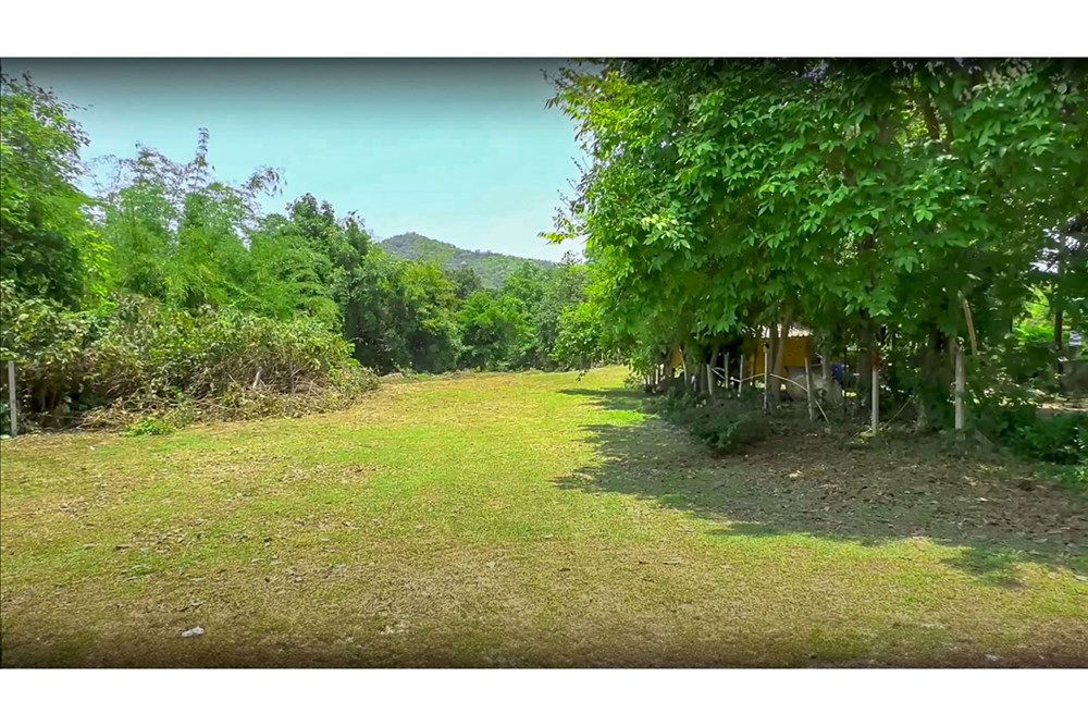 picture [920211018-26] Riverfront Land In A Prime Location In Ban Luang, Chom Thong - 22/27