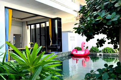 บ้านเดี่ยว ชลบุรี : [920471017-441] ขายวิลล่าหรู 9 ห้องนอนพร้อมสระว่ายน้ำ ในพัทยาใต้ ซอย 24