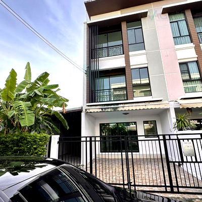 ทาวน์โฮม กรุงเทพมหานคร : ขายทาวน์โฮม โครงการ บ้านกลางเมือง นวมินทร์ 42 3 ชั้น 3 ห้องนอน 3 ห้องน้ำ