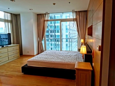 Condos for rent : P-45608 Stunning City View! The Heights 3 Bed Near MRT [80,000 THB] Line Id @easythaihome 085-592-2897