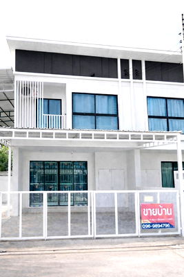 ทาวน์โฮม ชลบุรี : ขายทาวน์เฮ้าส์เครือสหพัฒน์ 3ห้องนอน2ห้องนำ้2ที่จดรถ