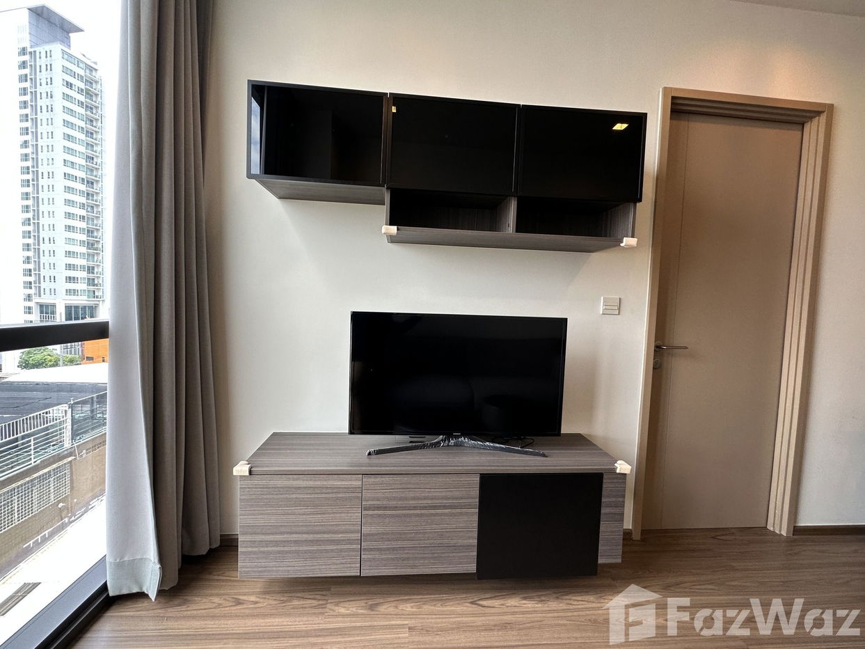 รูป คอนโดให้เช่า 2 ห้องนอน ในโครงการ เดอะ ไลน์ สุขุมวิท 71 1953730 - รูปที่ 10/11