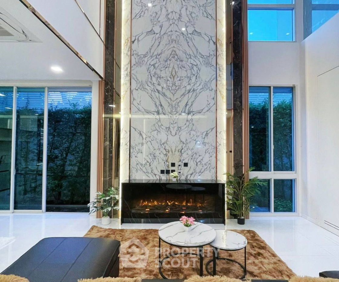 รูป บ้าน 4-ห้องนอน ที่ วิเว่ เอกมัย – รามอินทรา ใน นวมินทร์ (ID 2597868) - รูปที่ 2/5