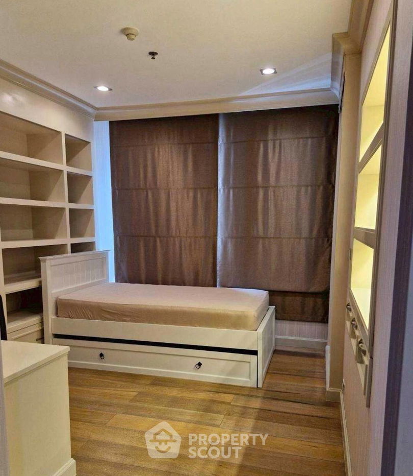 รูป คอนโด 3-ห้องนอน ที่ เดอะ รอยัล ศาลาแดง คอนโดมิเนียม ใกล้ MRT สีลม (ID 2597587) - รูปที่ 8/12