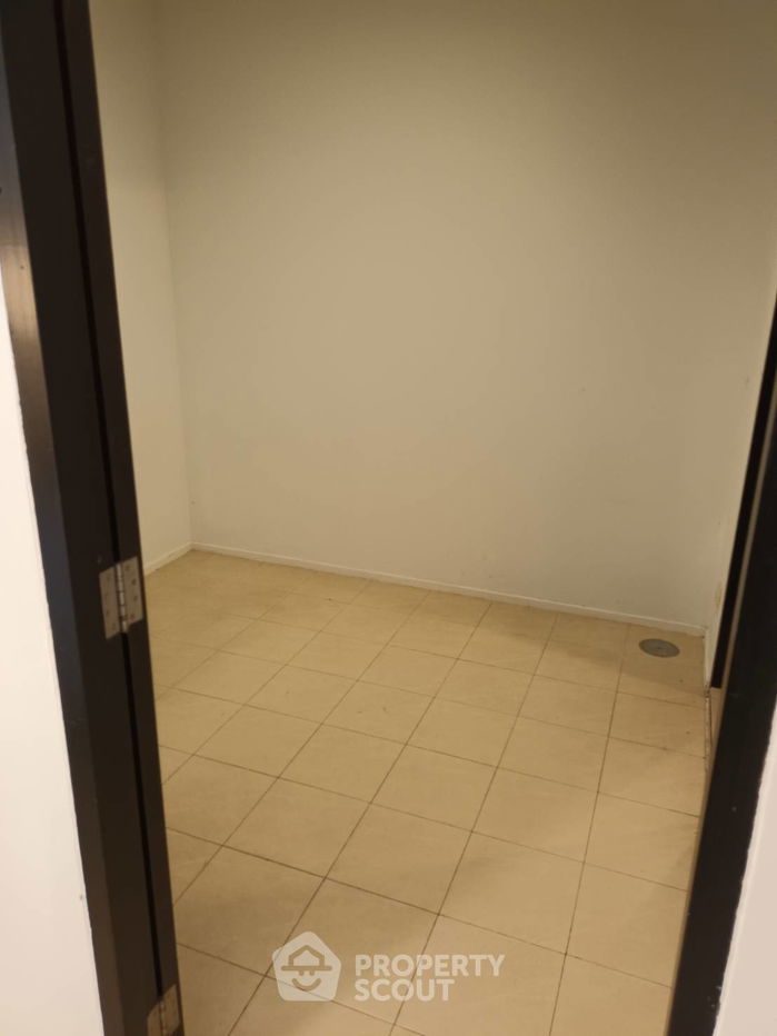 picture 3-BR Condo at The Madison near BTS Phrom Phong (ID 2597368) - 11/31