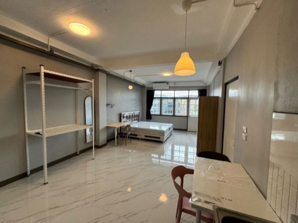 รูป วิวแม่น้ำ ติดถนนใหญ่ เช่าอาคารพาณิชย์ ถนนเจริญนคร ใกล้ ซอย เจริญนคร 63 - รูปที่ 10/18