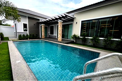 Houses for sale Bang Lamung Chonburi : [920471004-1067] 3 Bedrooms 2 Bathrooms House pool villa - The Palm Ville 3