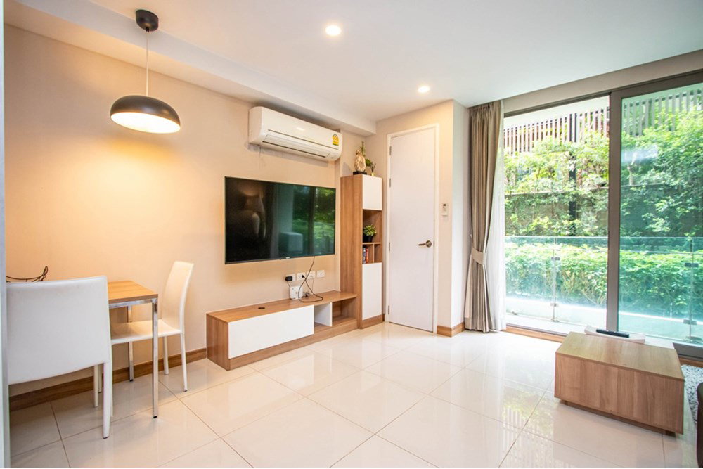 [920211008-24] "Stylish 1-BR Condo in Heart of Chiang Mai"