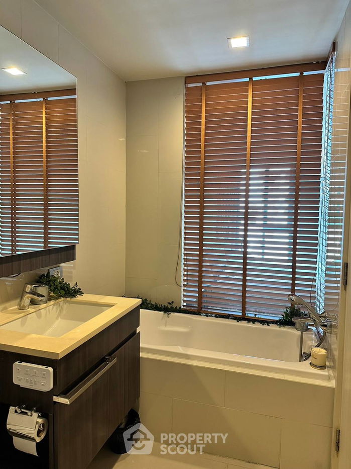 picture 1-BR Condo at Via 49 near BTS Phrom Phong (ID 2597944) - 8/9