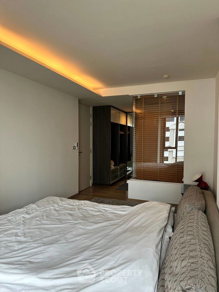 picture 1-BR Condo at Via 49 near BTS Phrom Phong (ID 2597944) - 4/9