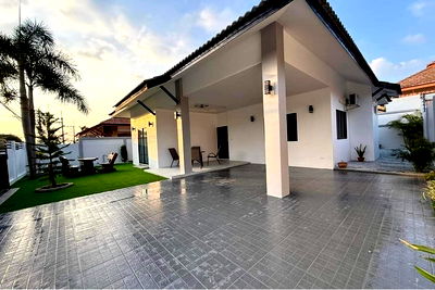 Houses for rent Bang Lamung Chonburi : [920311028-218] พัทยาพาราไดซ์วิลเลจ 2