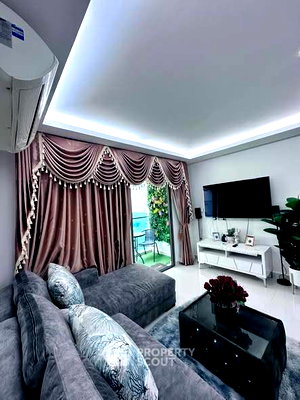 ขายคอนโด : คอนโด 2-ห้องนอน ที่ คลับ รอยัล ใกล้ ปราสาทสัจธรรม (ID 2600426)