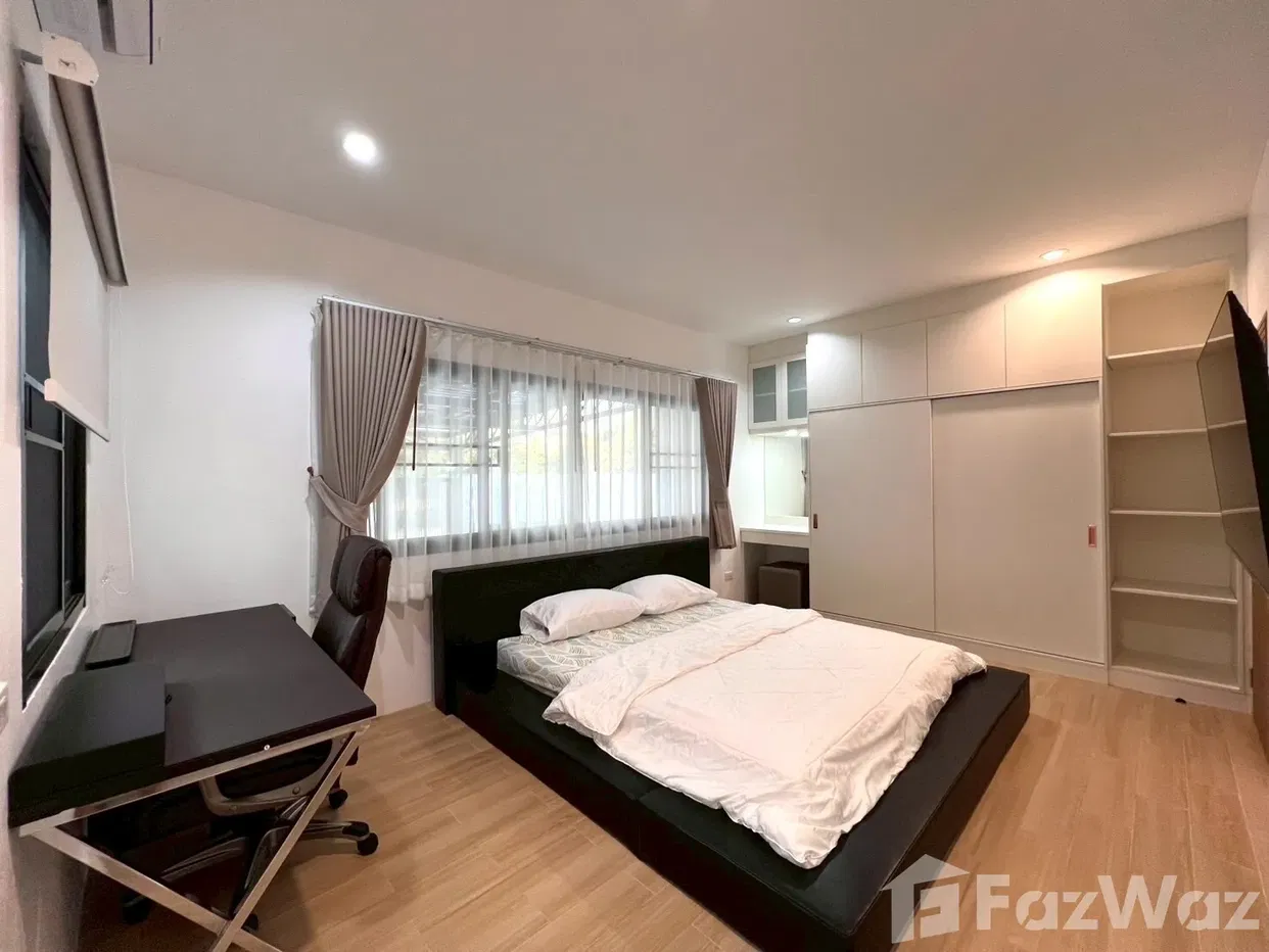 รูป วิลล่าให้เช่า 4 ห้องนอน ในโครงการ หมู่บ้านสิริศา 12 6011524 - รูปที่ 18/19