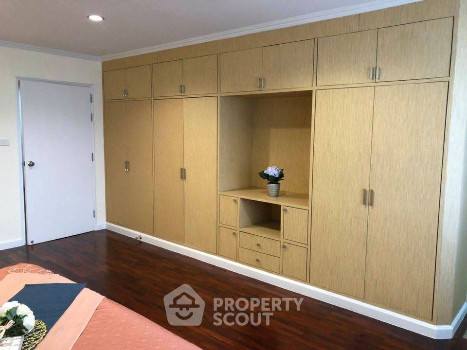 picture 2-BR Condo at D.S. Tower 1 Sukhumvit 33 Condominium near BTS Phrom Phong (ID 513148) - 10/22