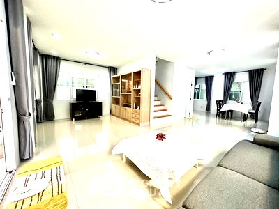 Houses for rent Lat Krabung Industrial Estate : 3-BR House in Lam Prathew (ID 2041397)