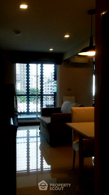 Condos for rent : 1-BR Condo at Tree Condo Ekamai near BTS Ekkamai (ID 2600191)
