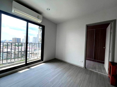 Condos for sale Central Pinklao : For sale The parkland charan pinklao