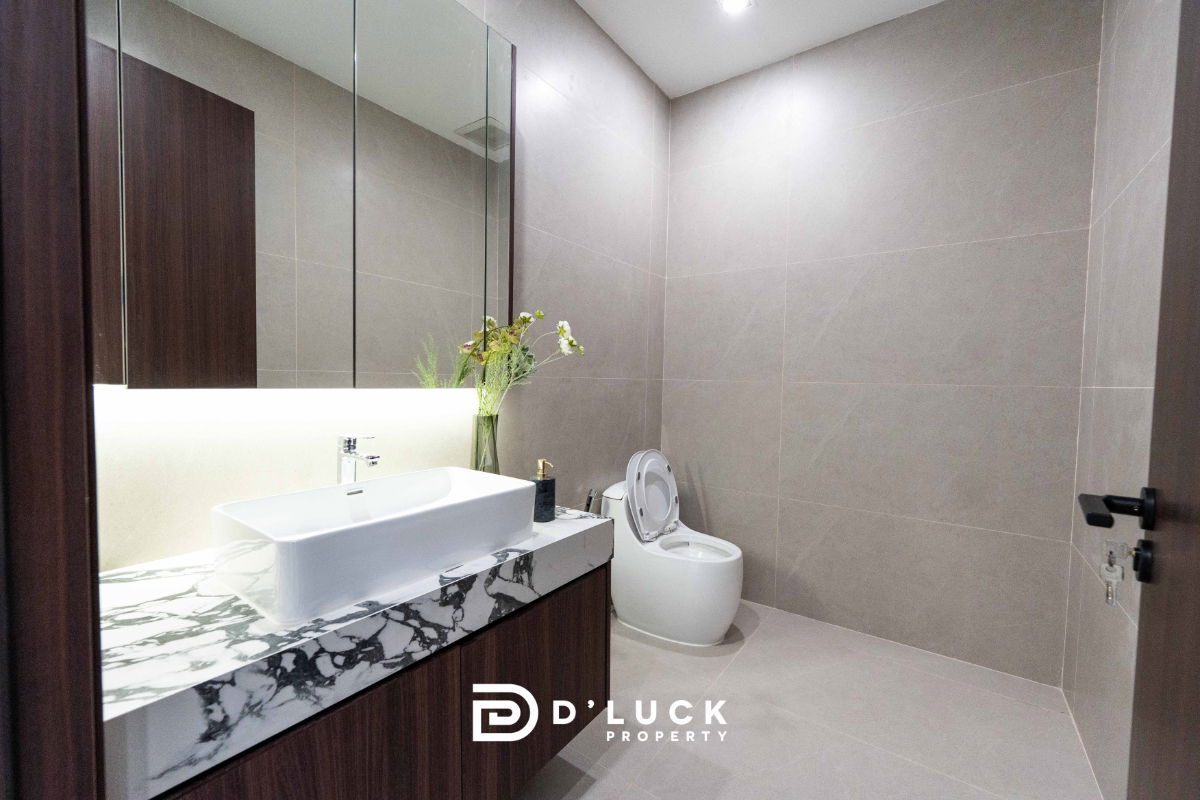 รูป ขายพูลวิลล่าสุดหรูในพัทยา สัมผัสการพักผ่อนระดับไฮเอนด์ บนพื้นที่กว้างขวาง เป็นส่วนตัว เหมาะทั้งอยู่อาศัยและการลงทุน - รูปที่ 21/44