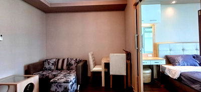 Condos for rent Chiang Mai : Treasure Condo in Chiangmai Business Park near Central Festival Chiangmai