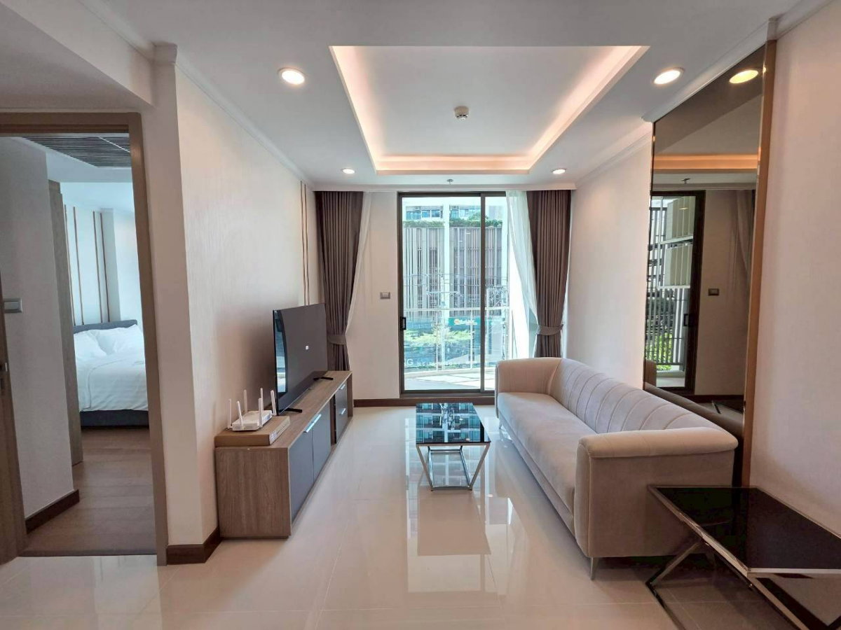 PFD-07909 For rent Supalai Oriental Sukhumvit 39 near BTS Phrom Phong, 2 bedrooms, 77 sq m., has Service Apartment.