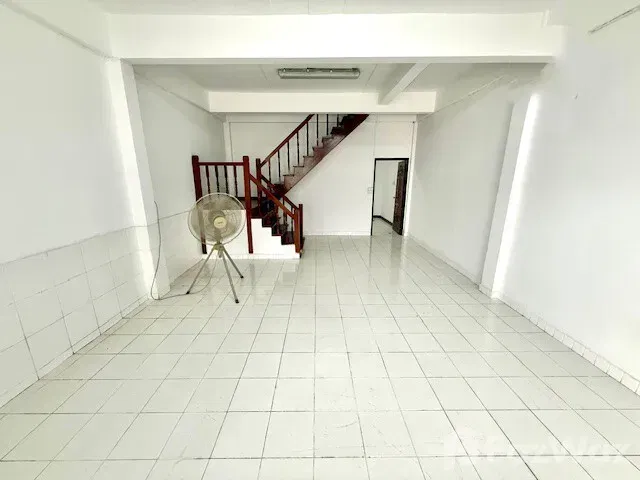 รูป ทาวน์เฮ้าส์ให้เช่า 3 ห้องนอน ใน บางนา, กรุงเทพมหานคร 5996141 - รูปที่ 2/9