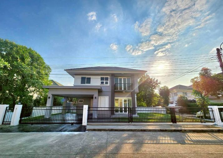 บ้านเดี่ยว 64.7ตรว. บ้านรีโนเวทใหม่ หลังมุม เพอร์เฟค เพลส 2 รัตนาธิเบศร์ ใกล้ MRT ไทรม้า เชื่อมต่อ ถนนรัตนาธิเบศร์ - ถนนราชพฤกษ์