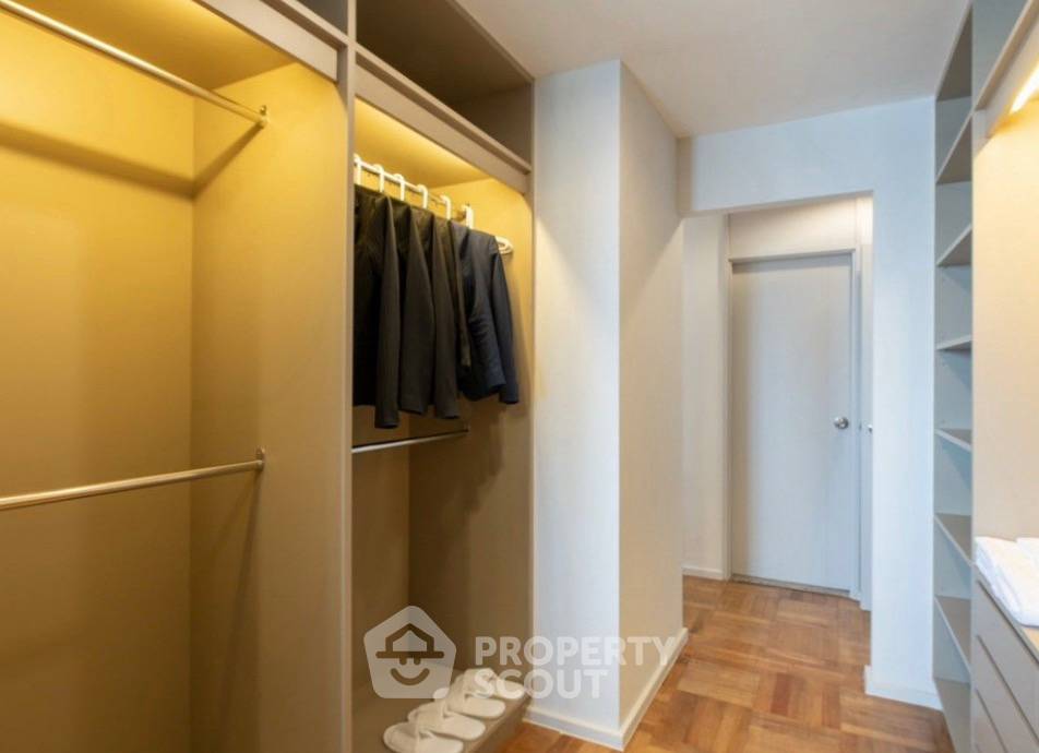 picture 4-BR Condo at Bangkok Garden in Chong Nonsi (ID 2599317) - 6/10