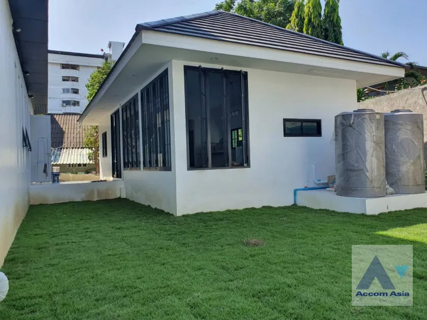 picture 🔼🔽 AccomA 📩 Luxury,Fully Furnished 5 BR House in Suan Luang (AA41324) - 10/18