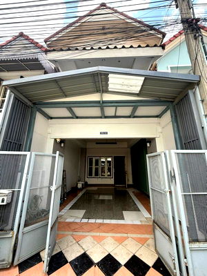 ทาวน์โฮมให้เช่า : ✨ ให้เช่าราคาถูก ทาวน์โฮม หมู่บ้านวิเศษสุขนคร ประชาอุทิศ90 แบบ 2 ชั้น 3 นอน 2 น้ำ 16 ตรว 7000 บาท🏡💖