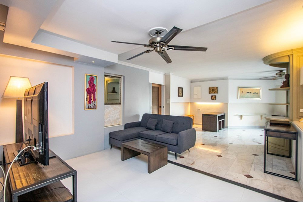 [920211008-16] Stylish Condo in Vibrant Chiang Mai - image 3