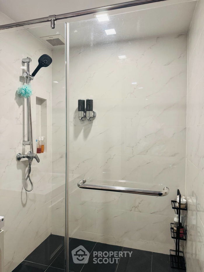 picture 2-BR Condo at Maestro 01 Sathorn - Yenakat in Thung Maha Mek (ID 1994581) - 8/10