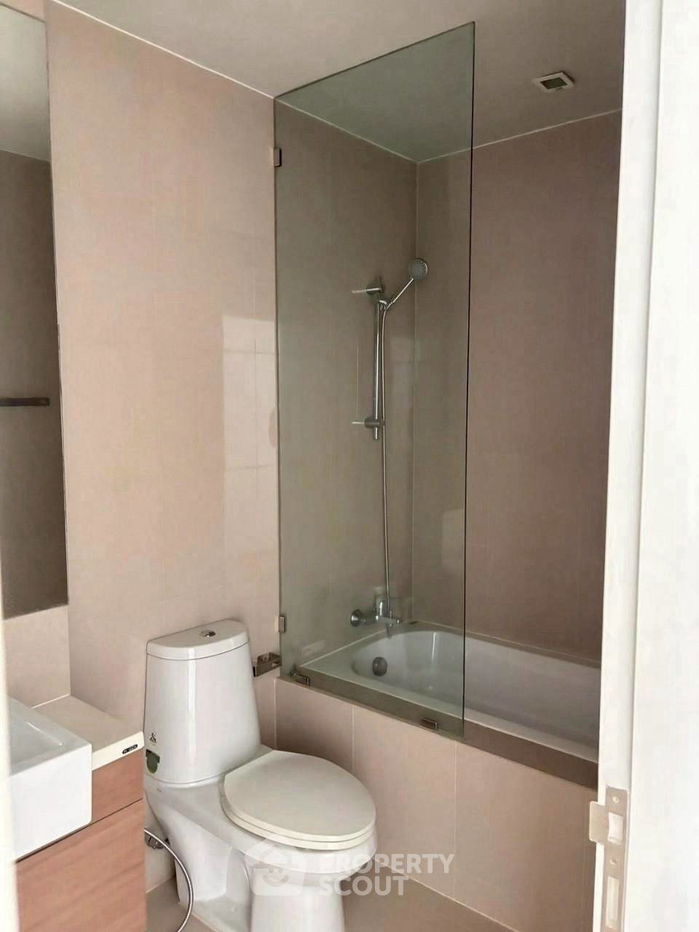 picture 2-BR Condo at Noble Refine Prompong near BTS Phrom Phong (ID 2600132) - 14/17