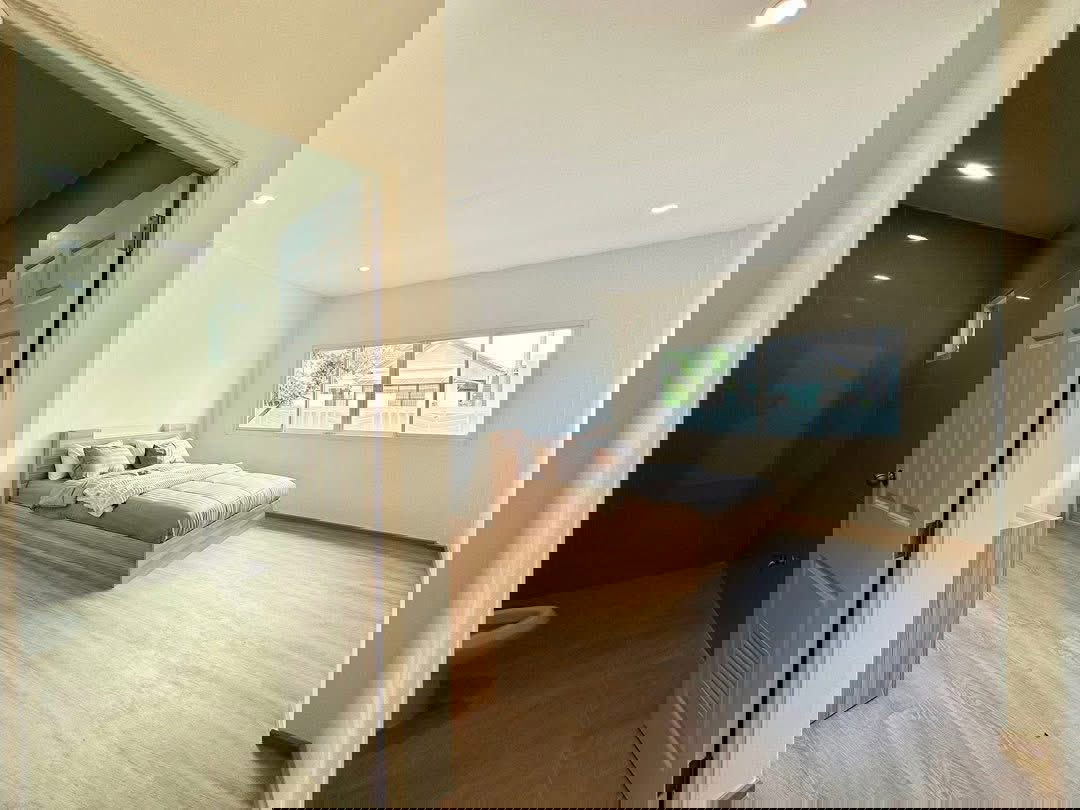 รูป บ้านเดี่ยวพร้อมอยู่ เฟอร์ครบ ใกล้เมือง โซนอนุสาวรีย์ - รูปที่ 8/21