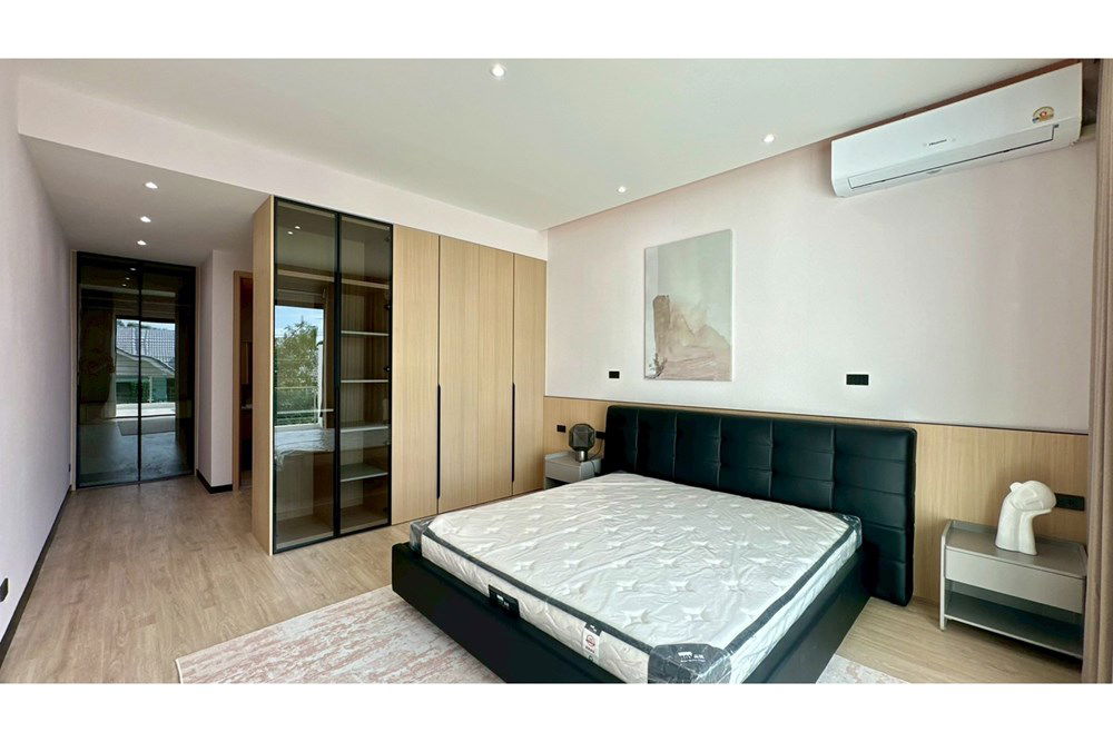 รูป [920311045-30] บ้านหรู 2 ชั้นสร้างใหม่ใกล้ทะเลหาดดงตาลพัทยา - รูปที่ 16/29