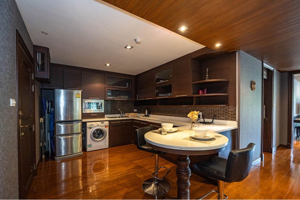 [920211008-20] Condo in Vibrant Chiang Mai Hub - image 2