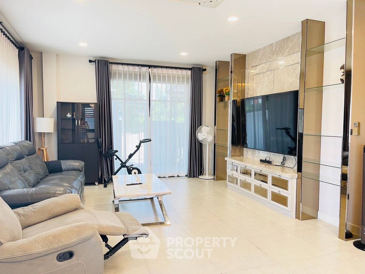 picture 3-BR House at Patta Prime close to Pattaya (ID 2598749) - 10/19