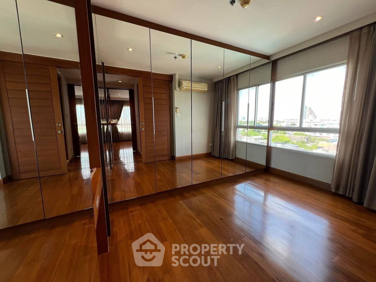 picture 2-BR Condo at Lumpini Place Rama VIII near MRT Bang Yi Khan (ID 2599930) - 3/9